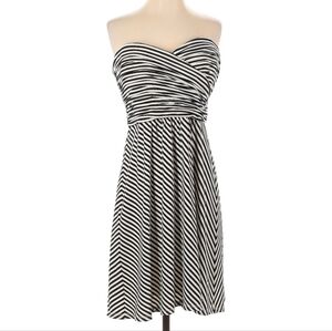 Black and White Ruched Strapless Dress
